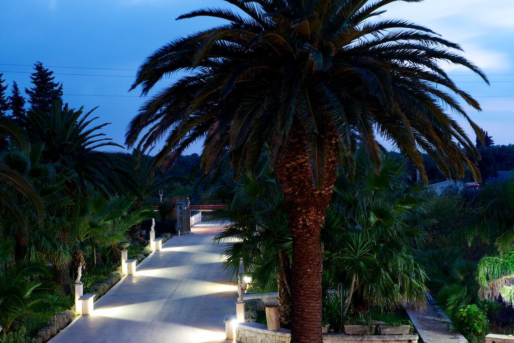 Relais Villa Lucia Carovigno Bagian luar foto